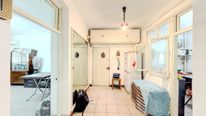 云松里二手房实景图