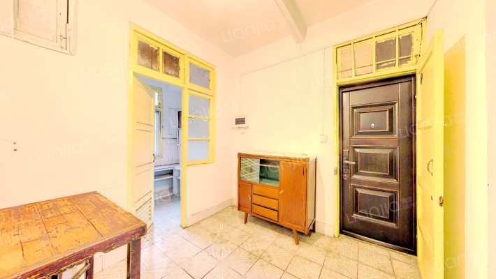 电力宿舍二手房实景图