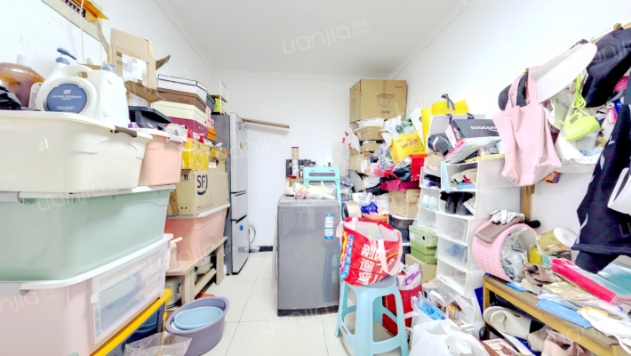 白菜湾四巷17号院二手房实景图