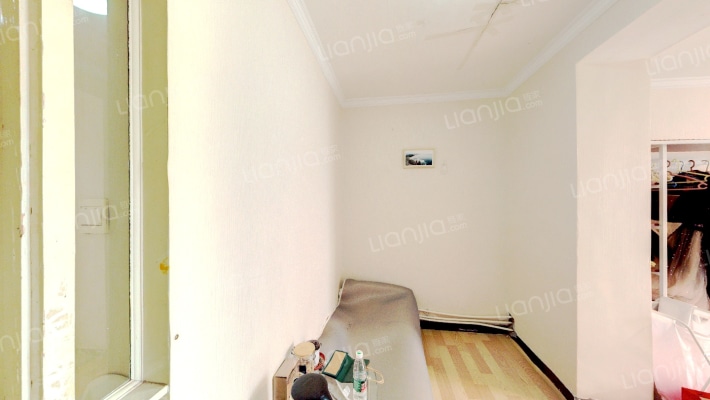 七纬路二手房实景图