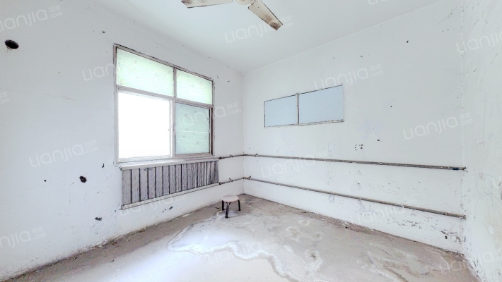 伏牛路139号二手房实景图