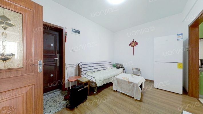 地铁家园二手房实景图