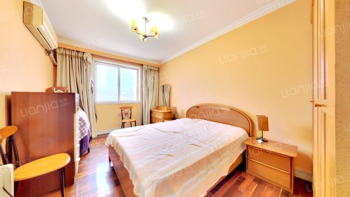 虹梅花苑二手房实景图