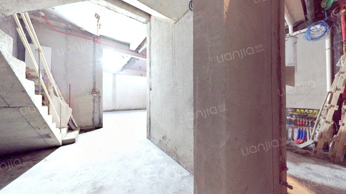 万科观贤别墅二手房实景图