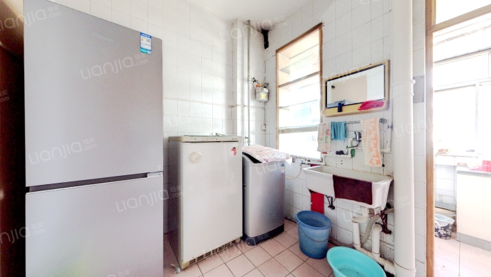 南新街64号院二手房实景图