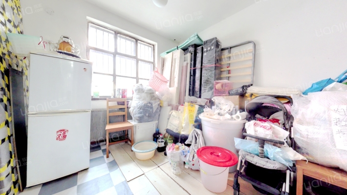 艳路四期康居小区二手房实景图