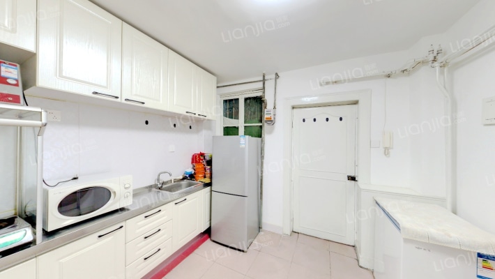 银行里二手房实景图