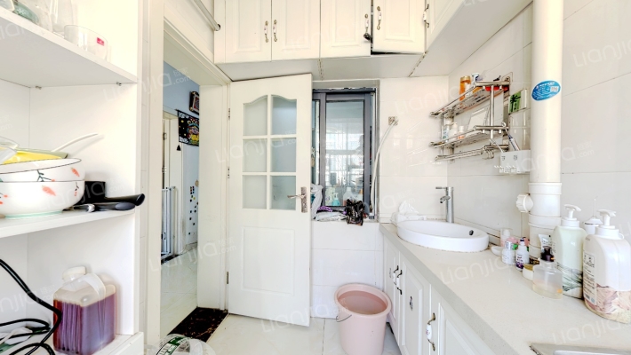 山大南路79号二手房实景图