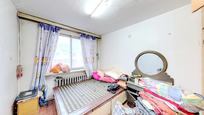 建大一小区二手房实景图