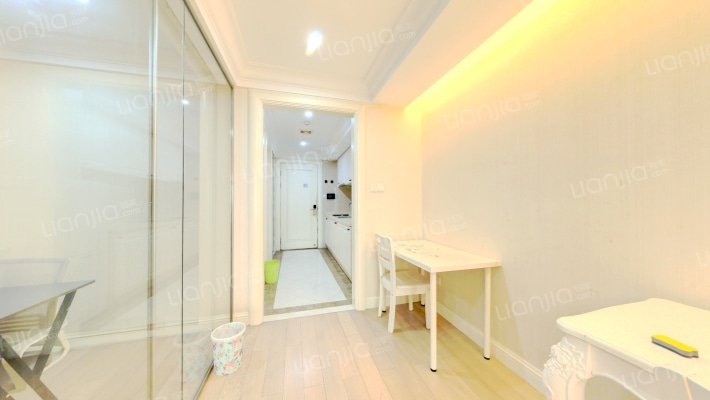 城市摩尔二手房实景图