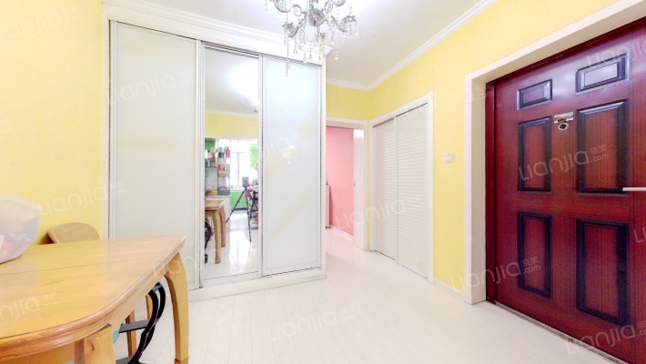 雍园二手房实景图