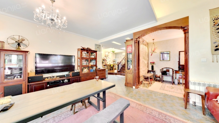 泗泾颐景园二手房实景图