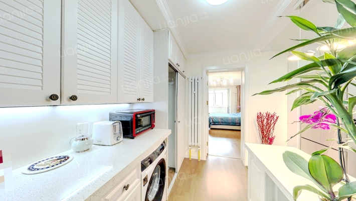 银行里二手房实景图