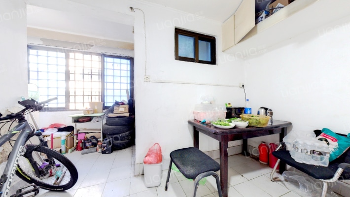 文卫新村二手房实景图