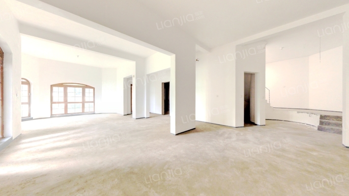 万科兰乔圣菲二手房实景图