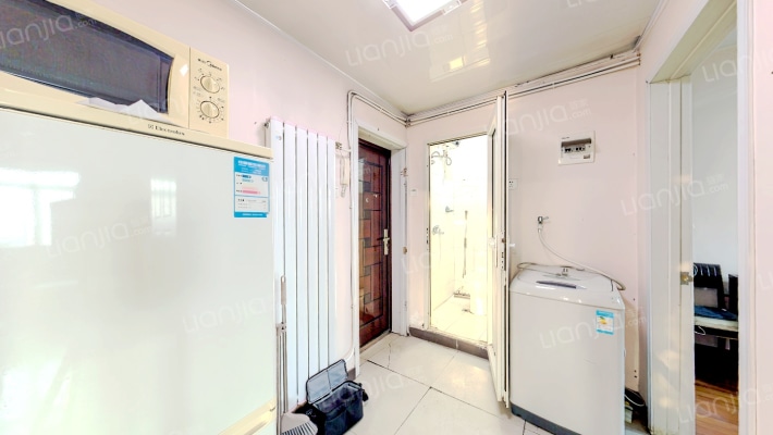 先进里二手房实景图