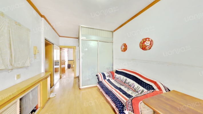 吉炭小区二手房实景图