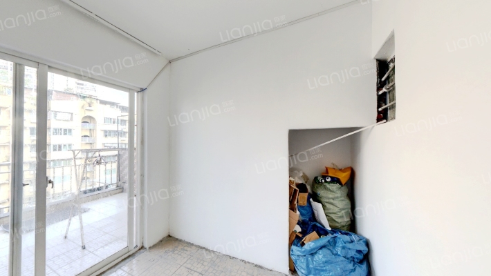 华兴广场一区/三区二手房实景图