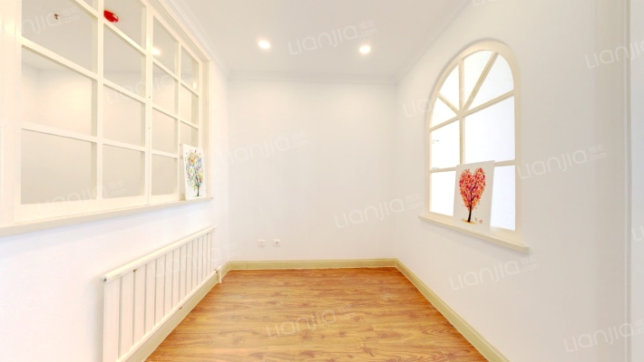 万向城二手房实景图