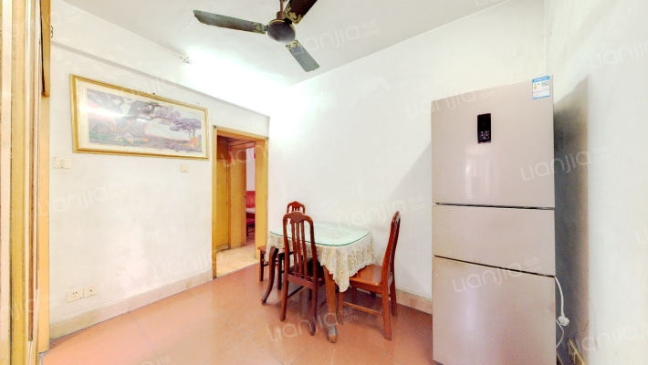 南炼二村二手房实景图