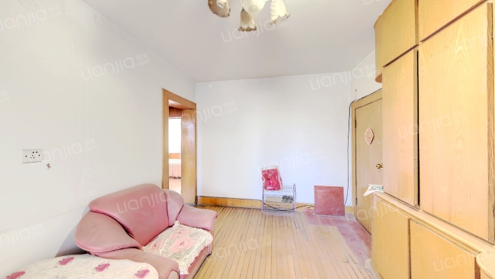 新航社区二手房实景图