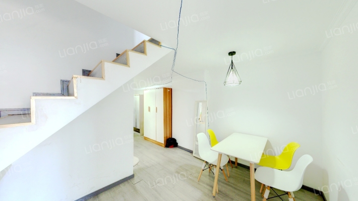 首创立方二手房实景图