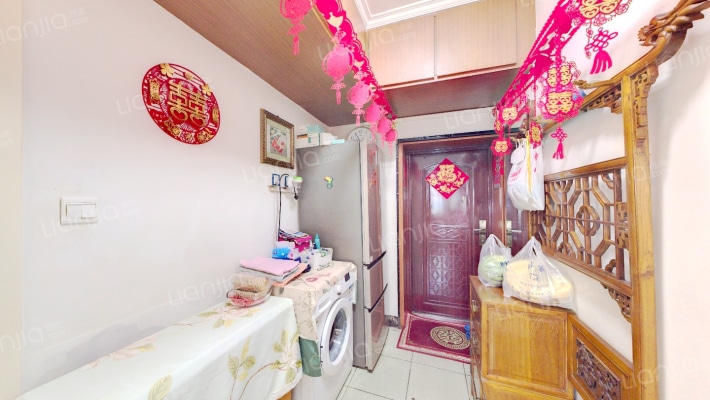 禄长街二手房实景图