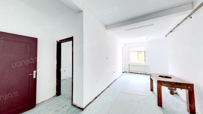 群力新苑东区二手房实景图