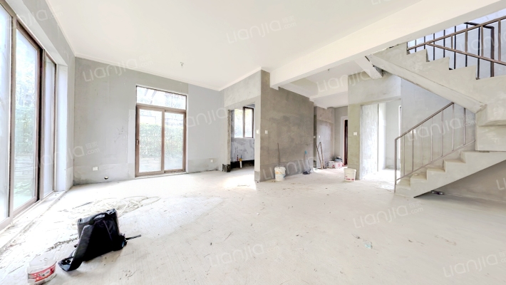 大溪谷英格堡二手房实景图