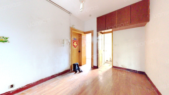 体育场路557号二手房实景图