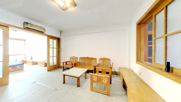 黎明山庄二手房实景图