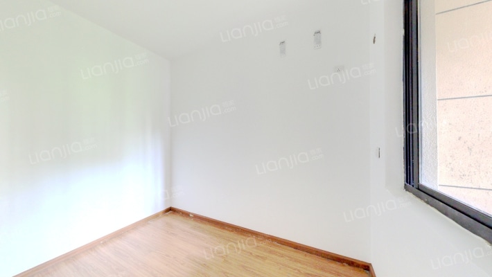 横河家园二手房实景图