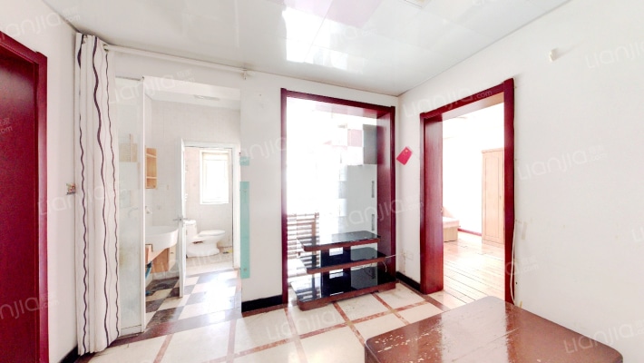 英雄山路108号二手房实景图