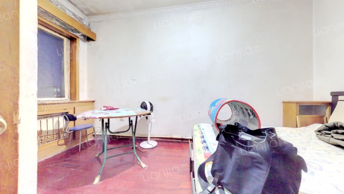 保工怡园二手房实景图