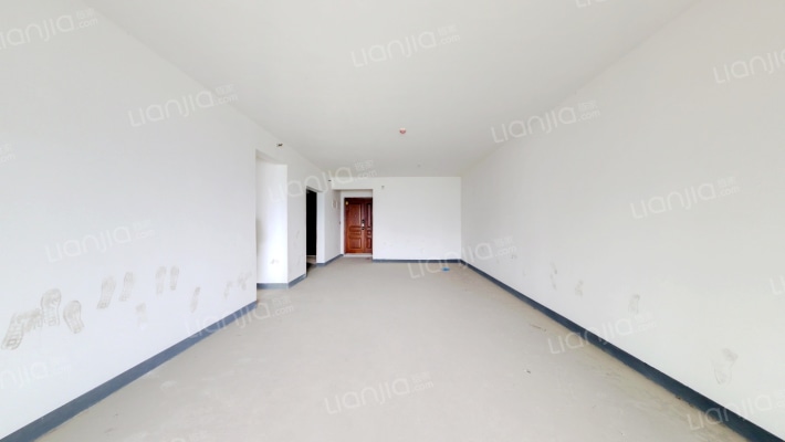 长嘉汇四期二手房实景图