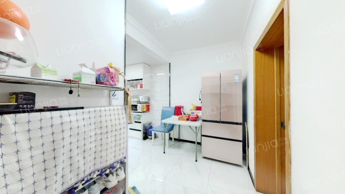 察哈尔路67号二手房实景图