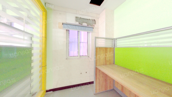 中银大厦二手房实景图