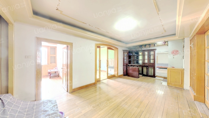 南六东路二手房实景图