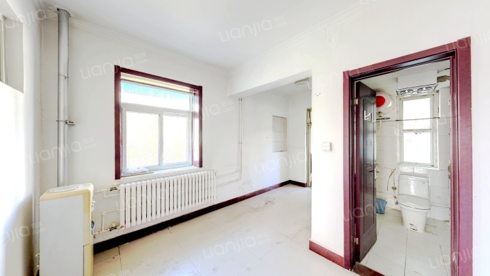 英雄山路136号二手房实景图