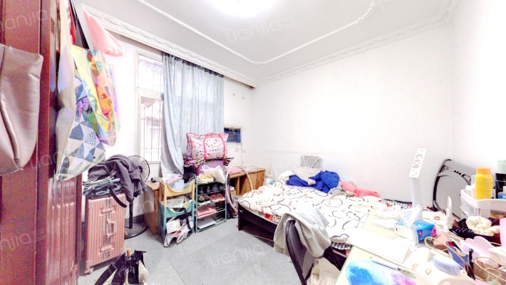 居逸楼二手房实景图