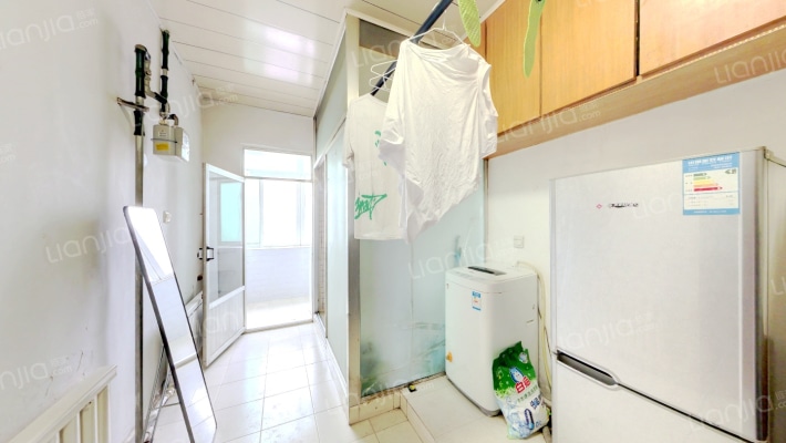 202医院社区二手房实景图