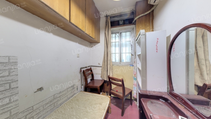 街道口工商银行宿舍二手房实景图