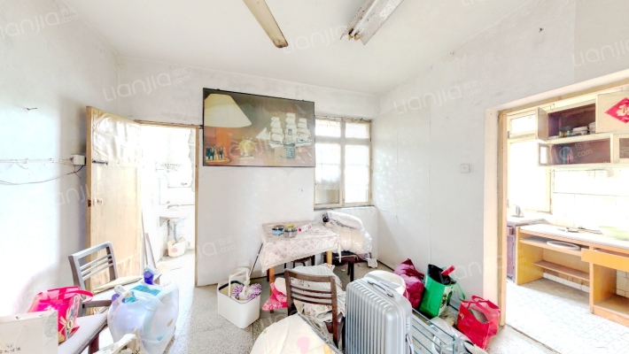 合瓦路193号二手房实景图