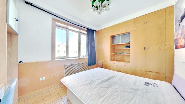 河松小区一期二手房实景图