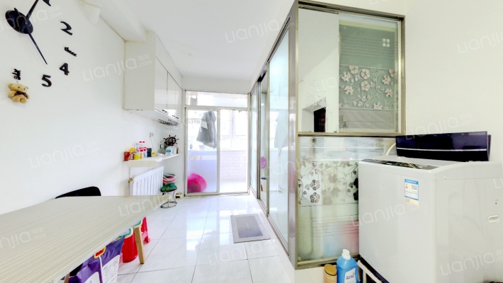 新航二小区二手房实景图