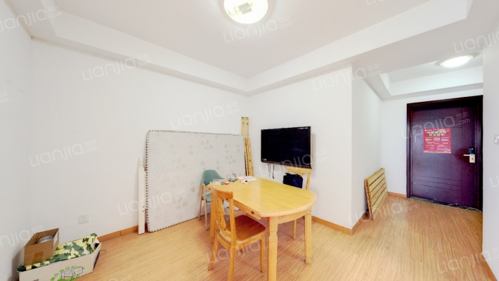 雍荣华庭二手房实景图