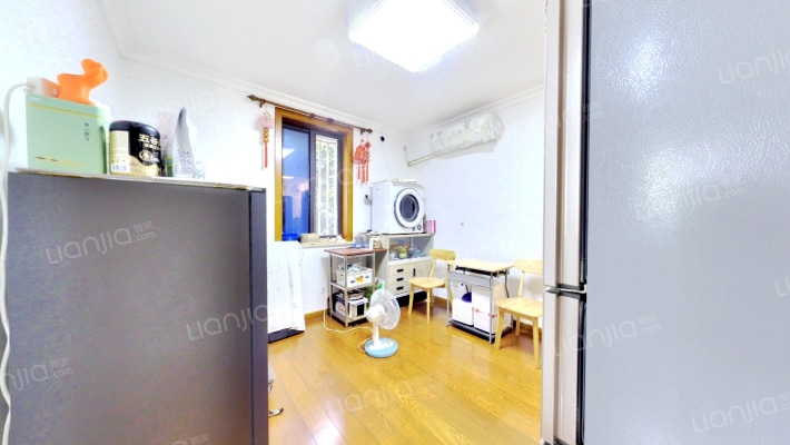 菊泉新村二手房实景图