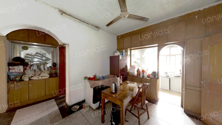 先中新村二手房实景图