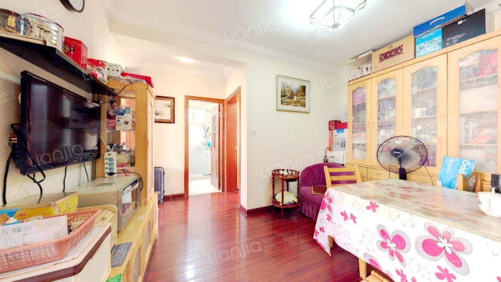 依水园一期二手房实景图