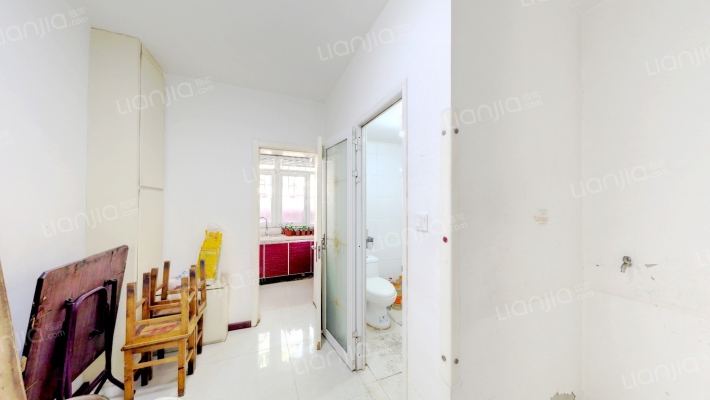 盈江里二手房实景图